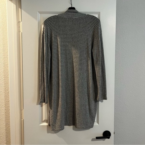 BANANA REPUBLIC CARDIGAN SIZE XS - Picture 2 of 4
